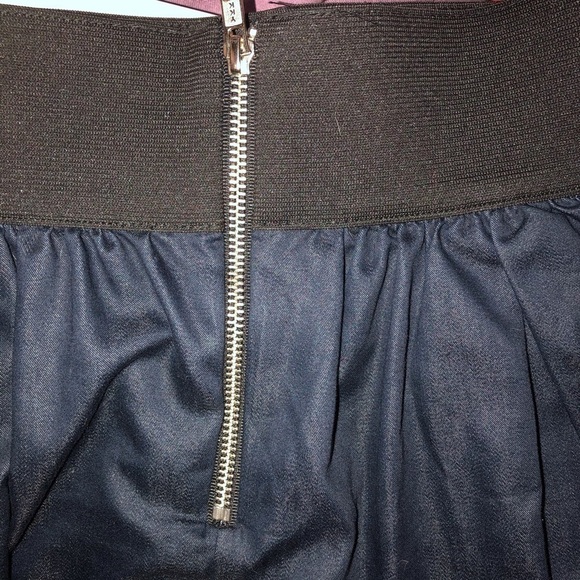 Necessary Objects Skirt with Pockets Small - Picture 3 of 3